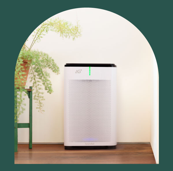 Horizon Air Purifier with mother and child on the floor playing